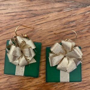 Christmas present earrings - one pair